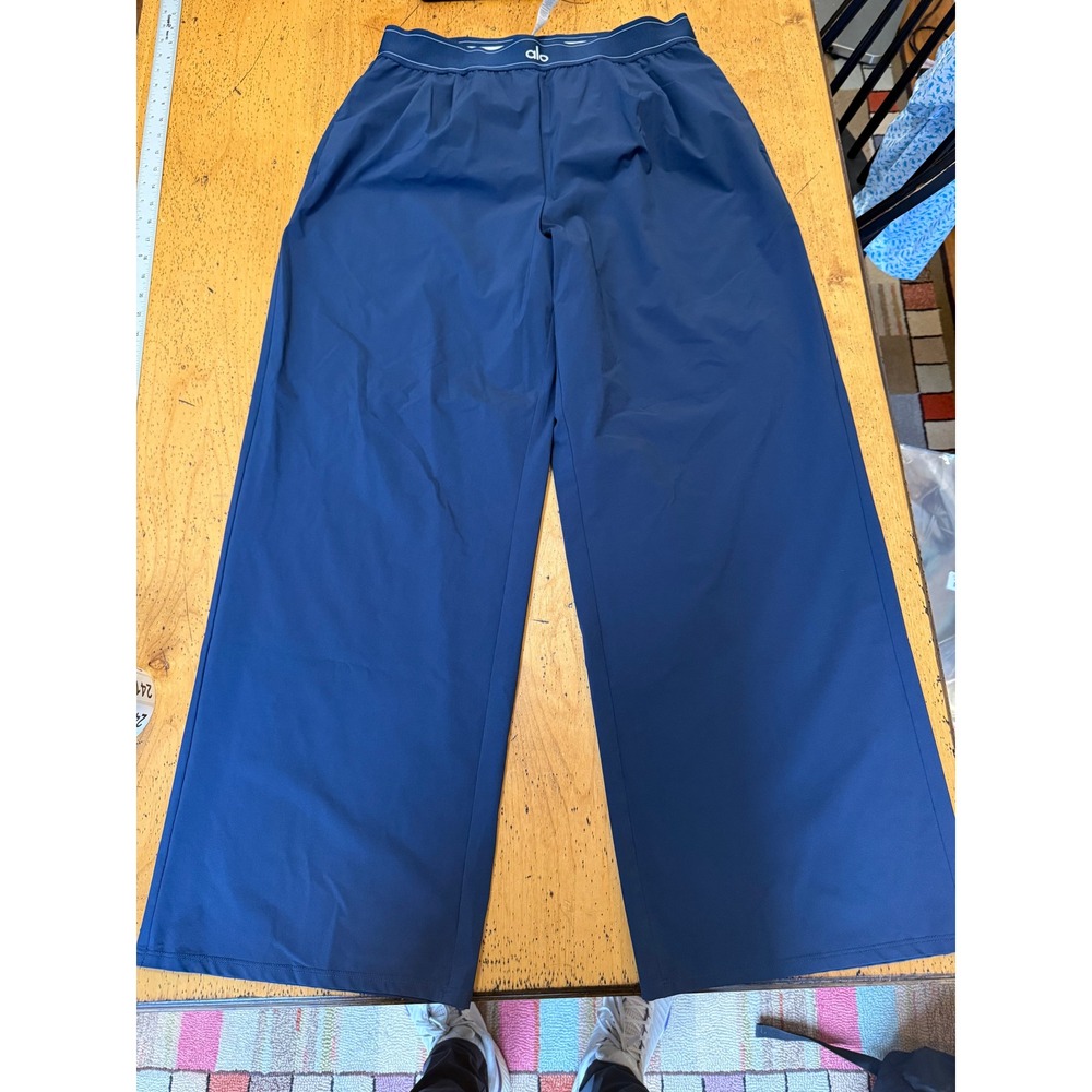 Alo Yoga Wide Leg Pants Size L Navy Blue Elastic Waist Activewear Trousers